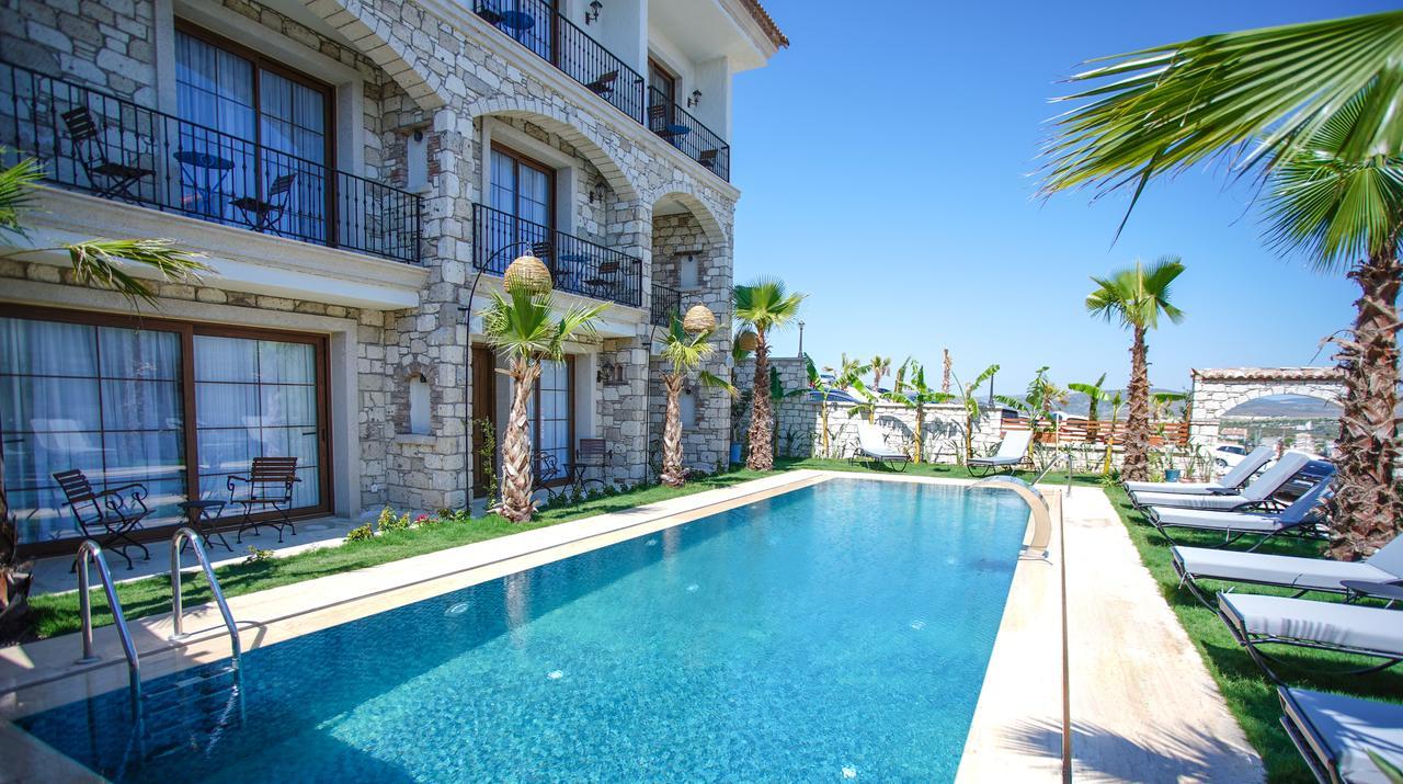Avalon Boutique Hotel & Suites Alacati Exterior photo