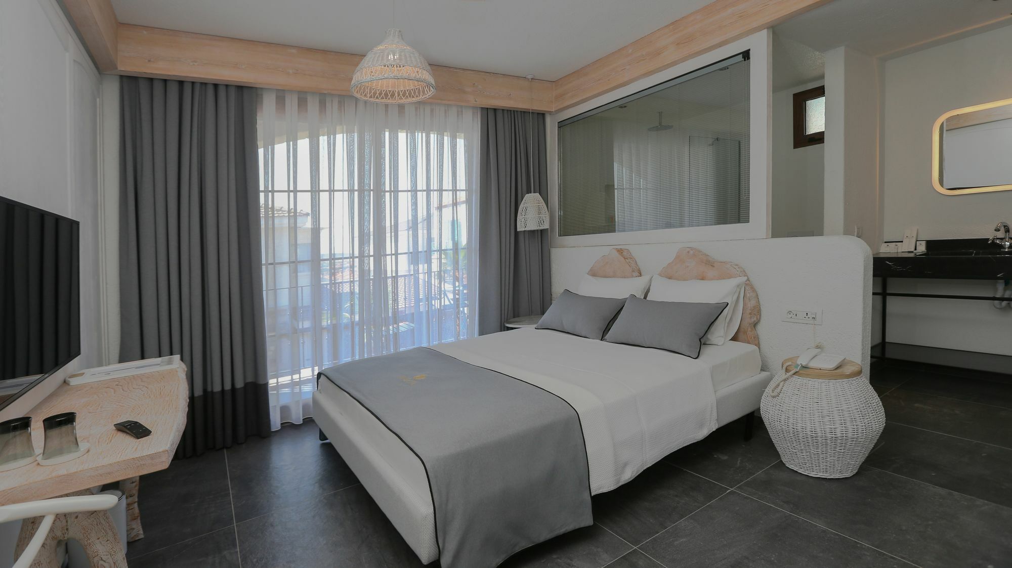 Avalon Boutique Hotel & Suites Alacati Exterior photo