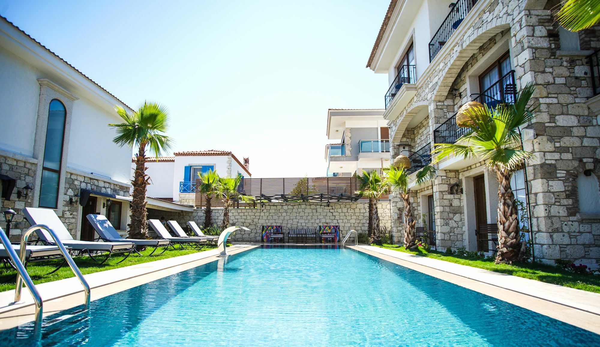 Avalon Boutique Hotel & Suites Alacati Exterior photo